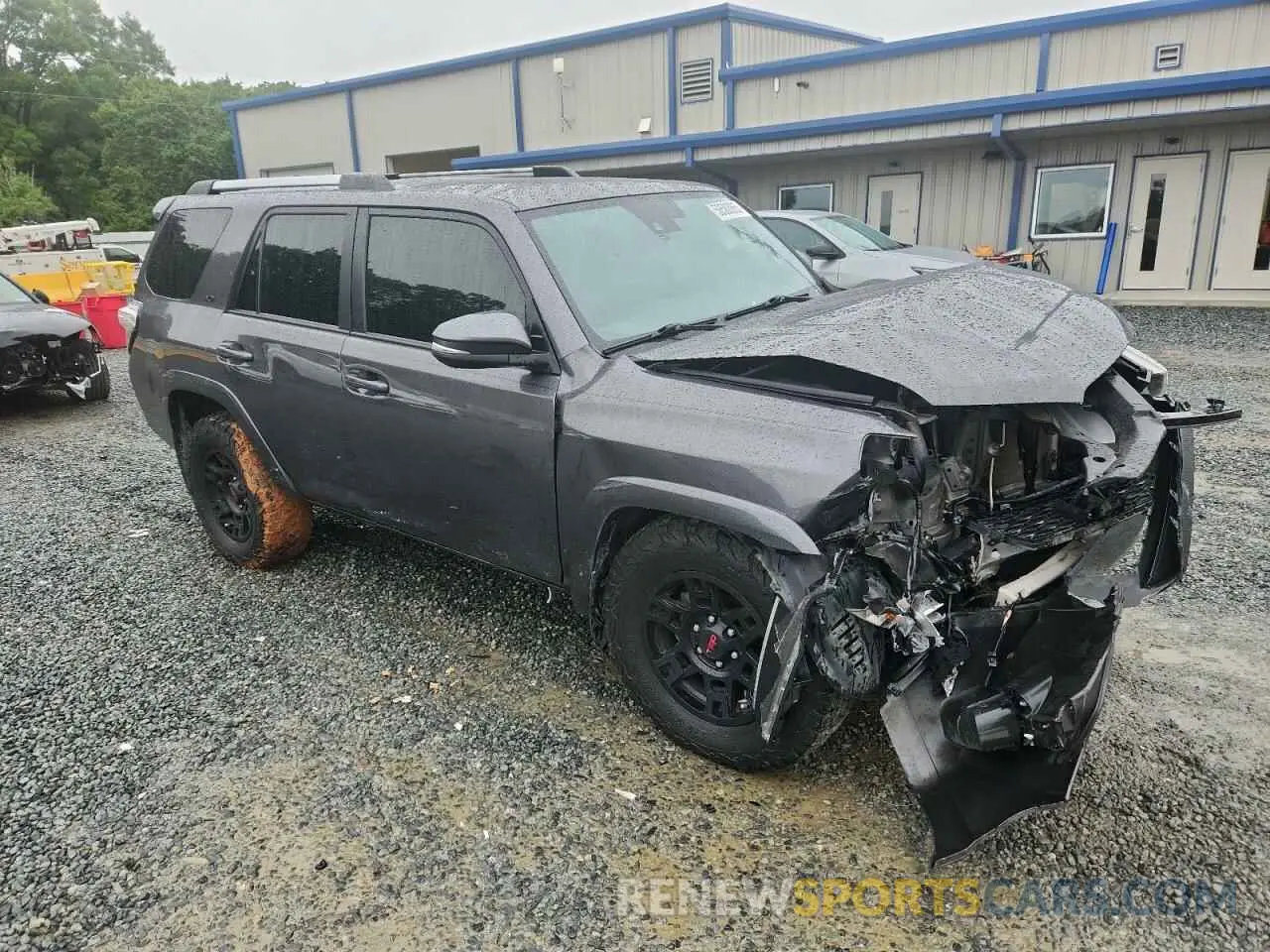 4 Photograph of a damaged car JTENU5JR7N5978506 TOYOTA 4RUNNER 2022