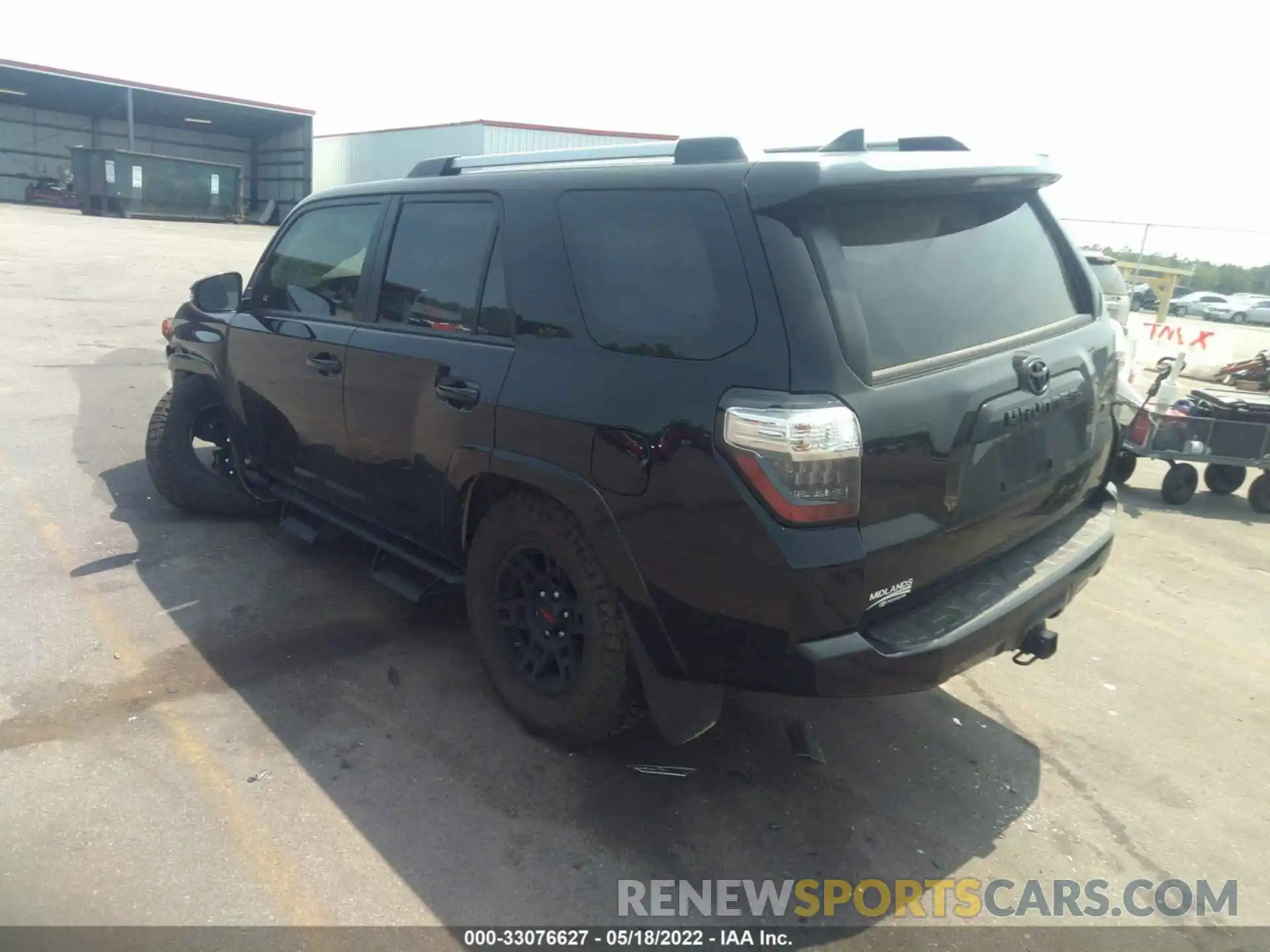 3 Photograph of a damaged car JTENU5JR7N6014630 TOYOTA 4RUNNER 2022