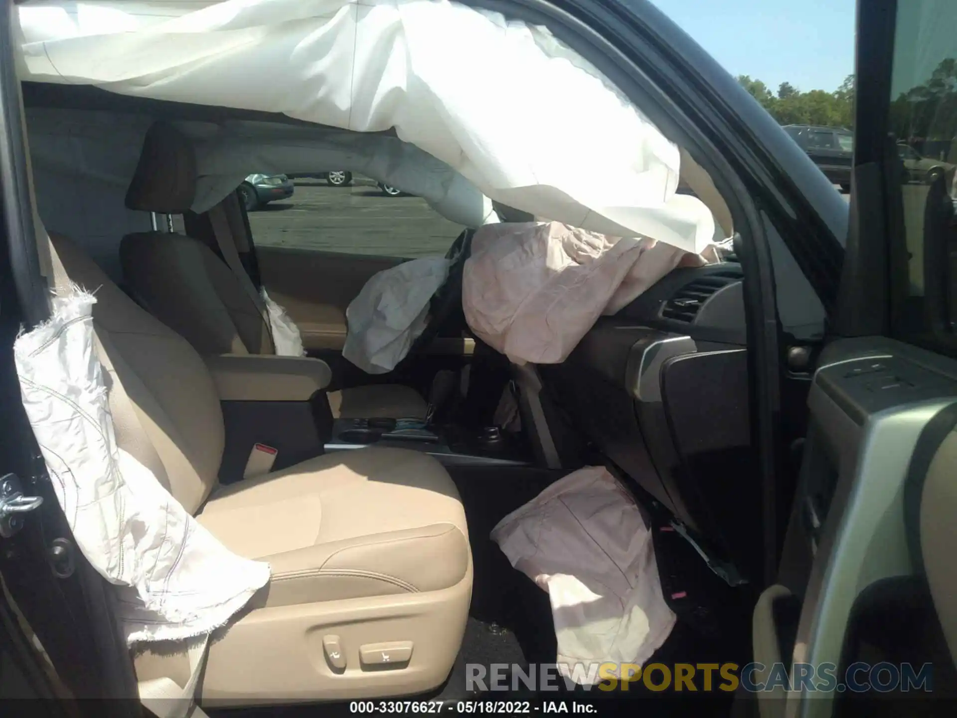 5 Photograph of a damaged car JTENU5JR7N6014630 TOYOTA 4RUNNER 2022