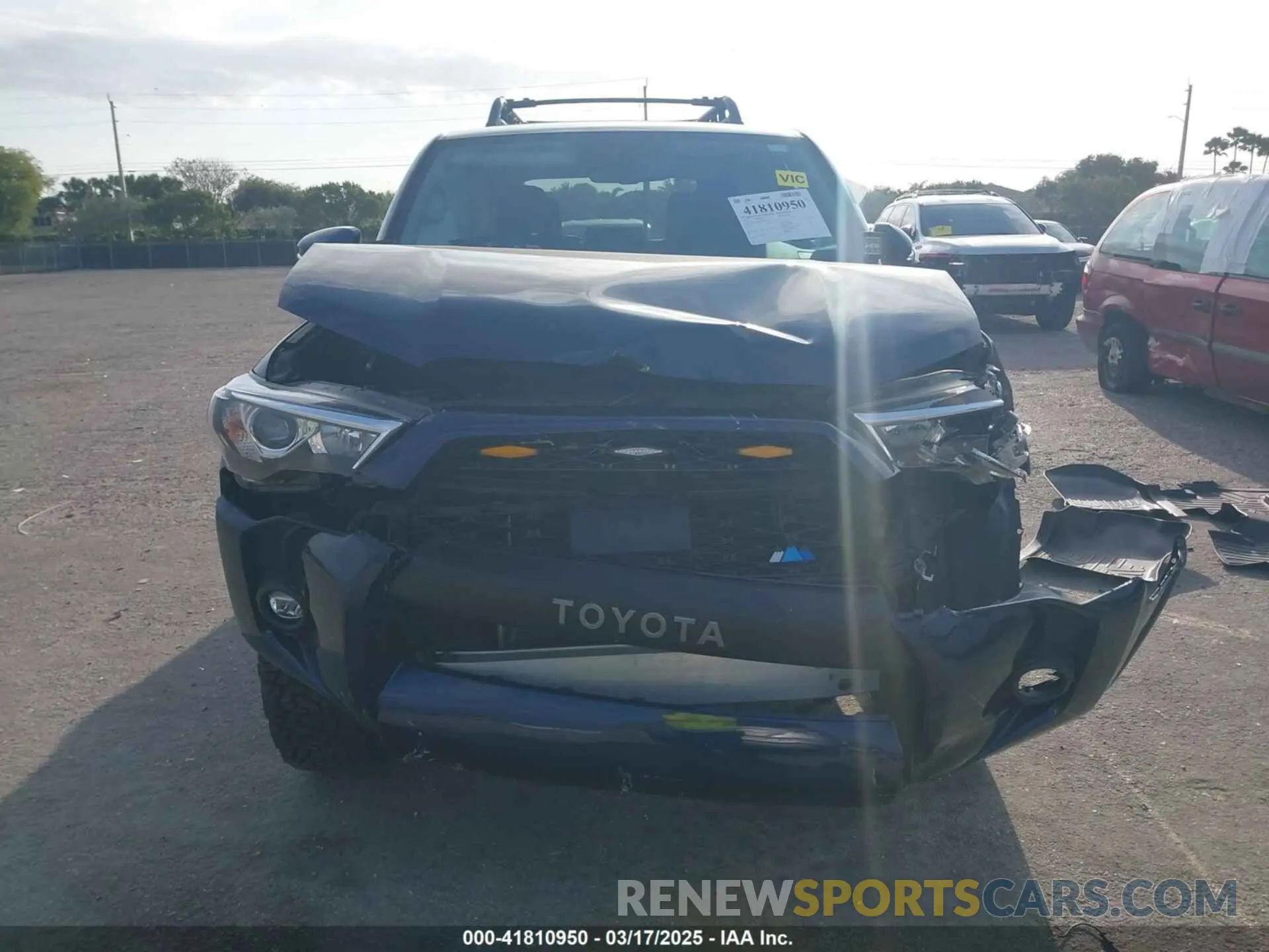 12 Photograph of a damaged car JTENU5JR7N6030990 TOYOTA 4RUNNER 2022
