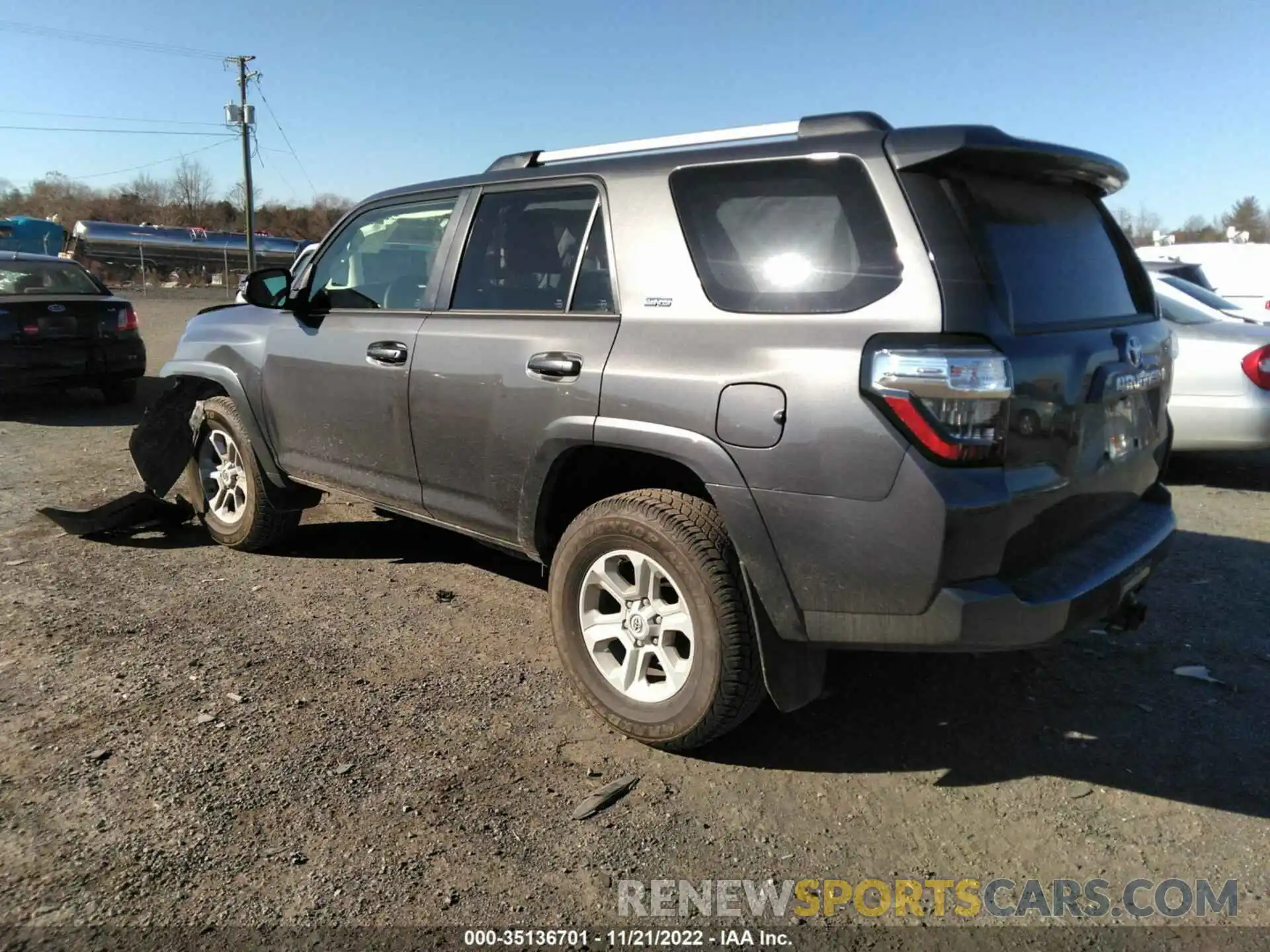 3 Photograph of a damaged car JTENU5JR7N6081535 TOYOTA 4RUNNER 2022