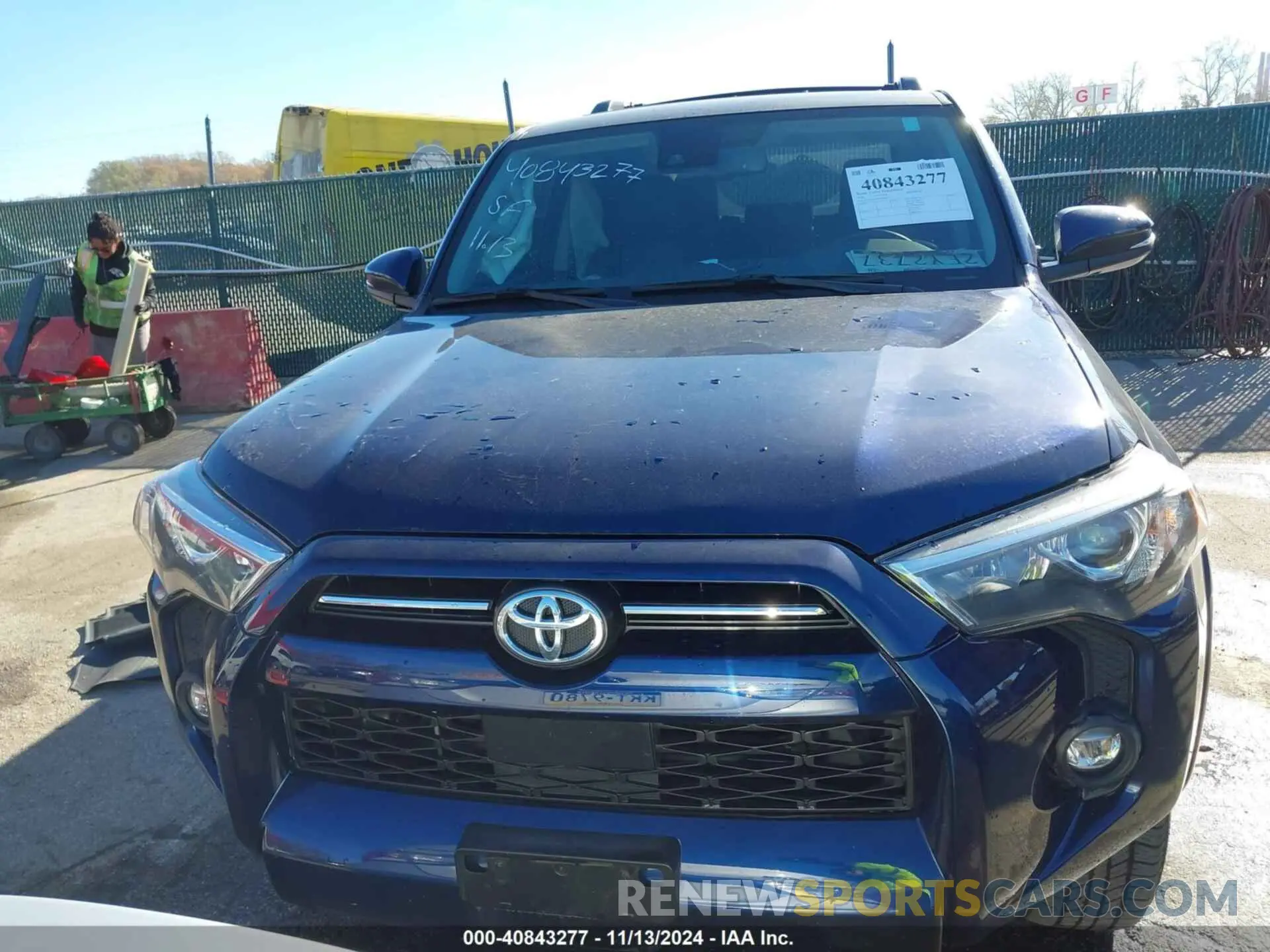 12 Photograph of a damaged car JTENU5JR8N5998909 TOYOTA 4RUNNER 2022