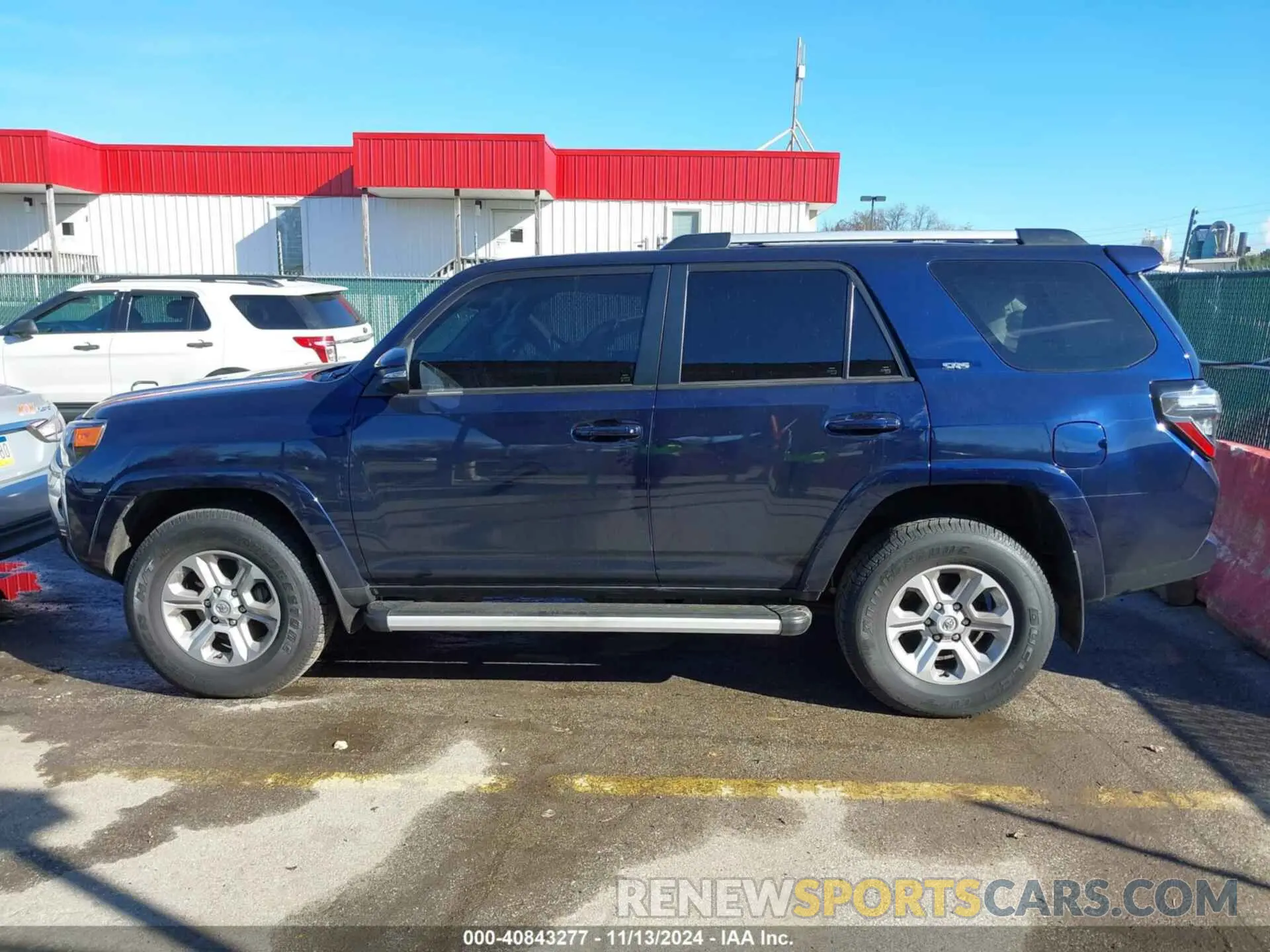 14 Photograph of a damaged car JTENU5JR8N5998909 TOYOTA 4RUNNER 2022