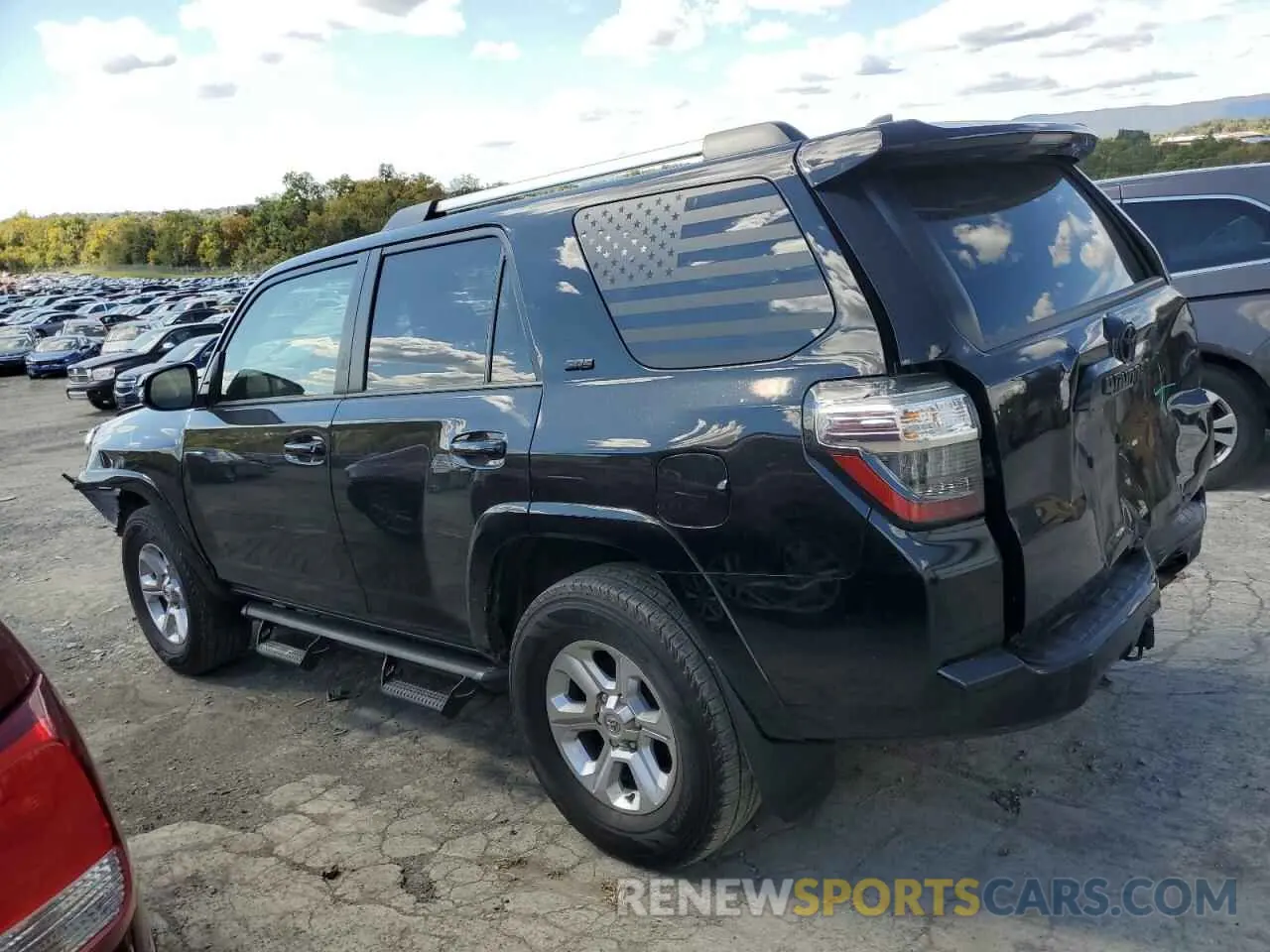 2 Photograph of a damaged car JTENU5JR8N6005421 TOYOTA 4RUNNER 2022