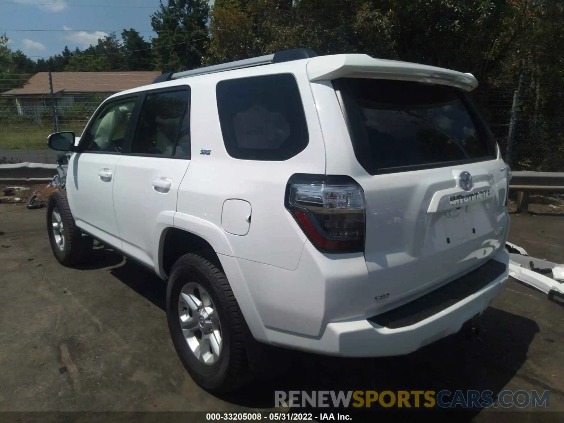 3 Photograph of a damaged car JTENU5JR8N6009260 TOYOTA 4RUNNER 2022