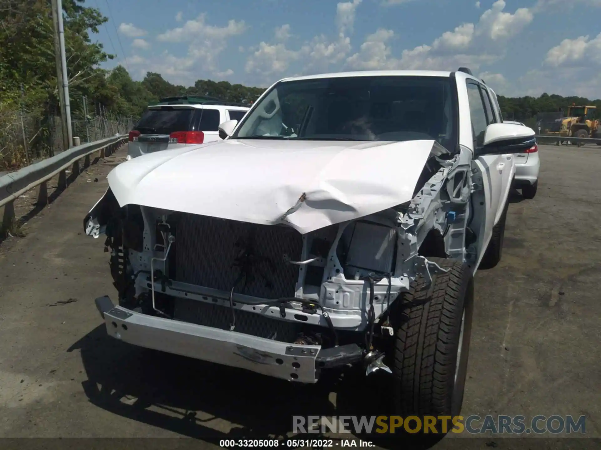 6 Photograph of a damaged car JTENU5JR8N6009260 TOYOTA 4RUNNER 2022