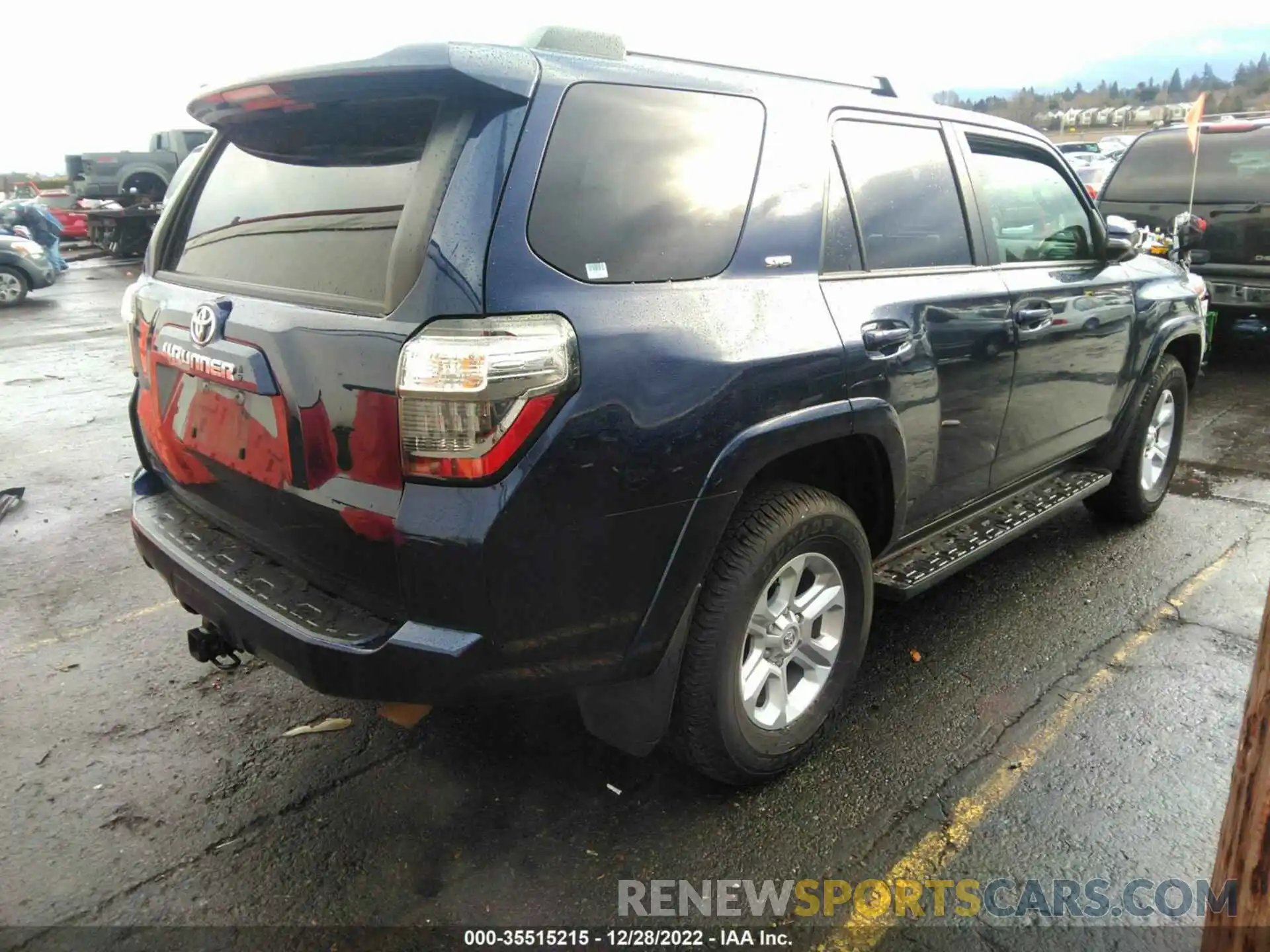 4 Photograph of a damaged car JTENU5JR8N6064999 TOYOTA 4RUNNER 2022