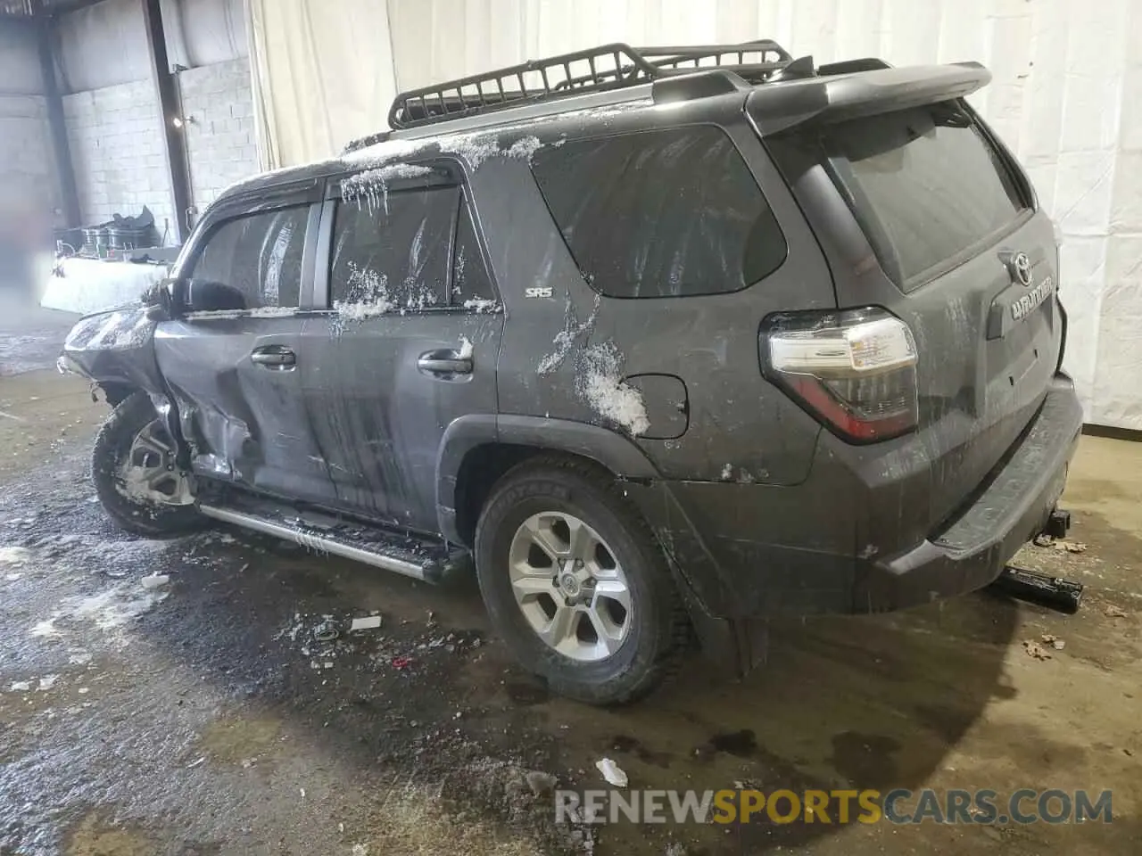 2 Photograph of a damaged car JTENU5JR9N6087224 TOYOTA 4RUNNER 2022