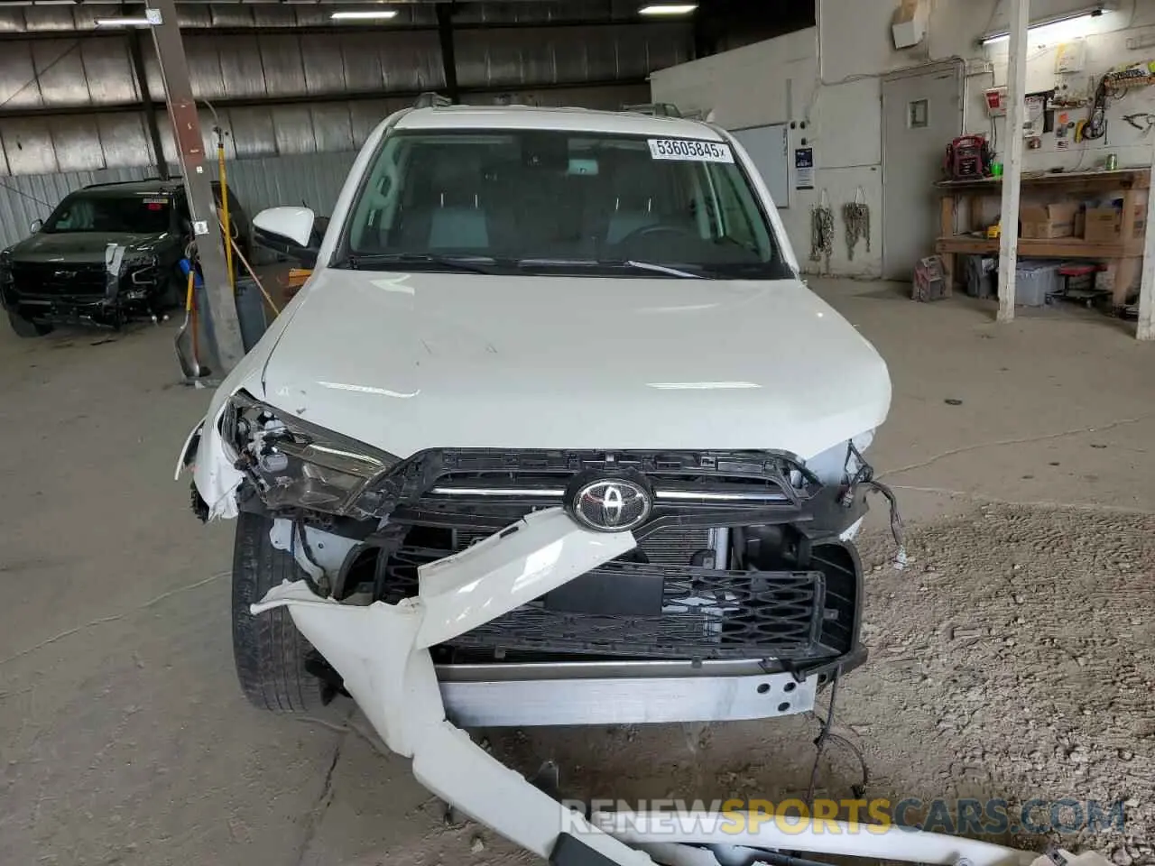 5 Photograph of a damaged car JTENU5JRXN5979777 TOYOTA 4RUNNER 2022