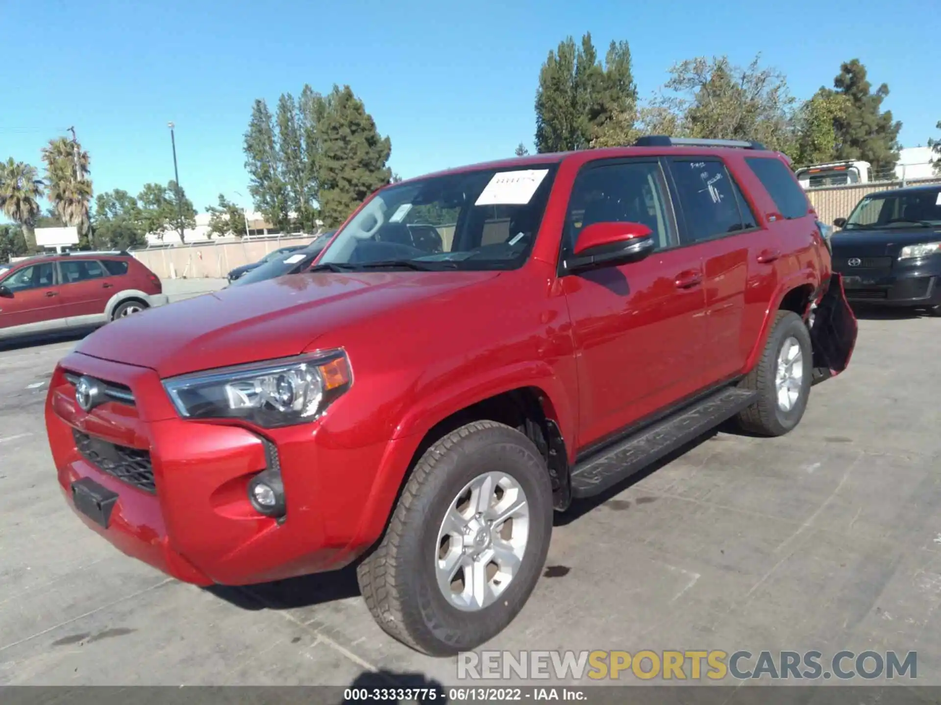 2 Photograph of a damaged car JTENU5JRXN6008319 TOYOTA 4RUNNER 2022