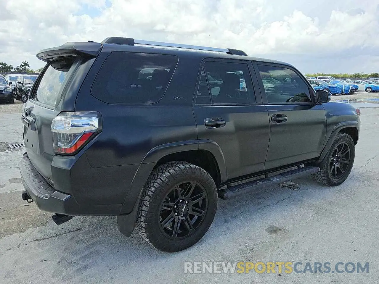 3 Photograph of a damaged car JTENU5JRXN6067712 TOYOTA 4RUNNER 2022