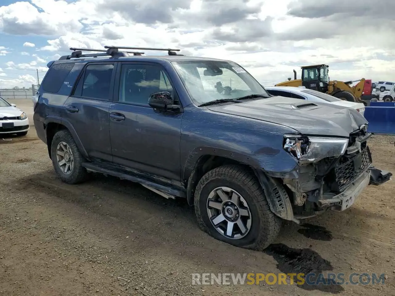 4 Photograph of a damaged car JTEPU5JR1N6008136 TOYOTA 4RUNNER 2022