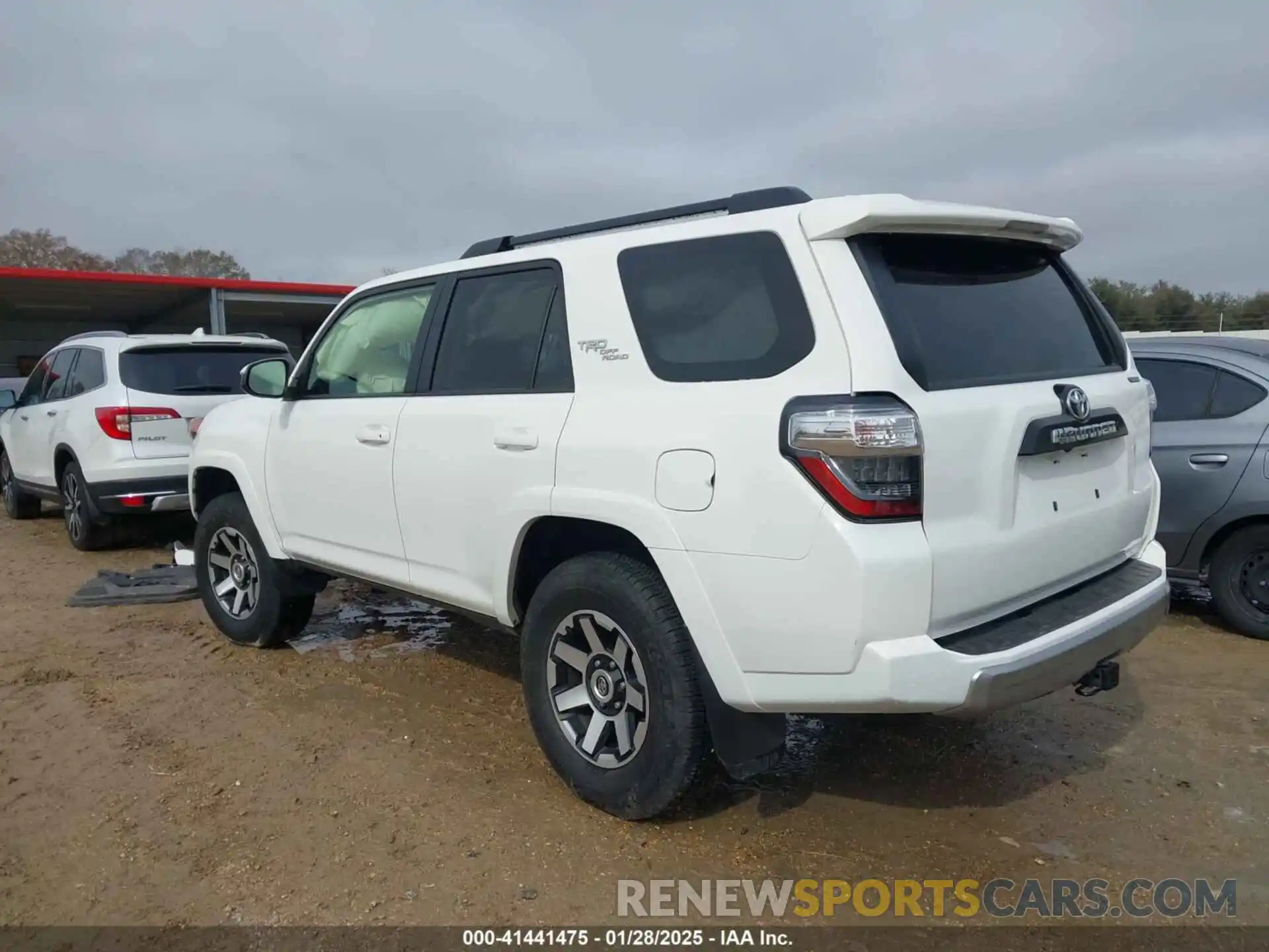 3 Photograph of a damaged car JTEPU5JR2N5978258 TOYOTA 4RUNNER 2022