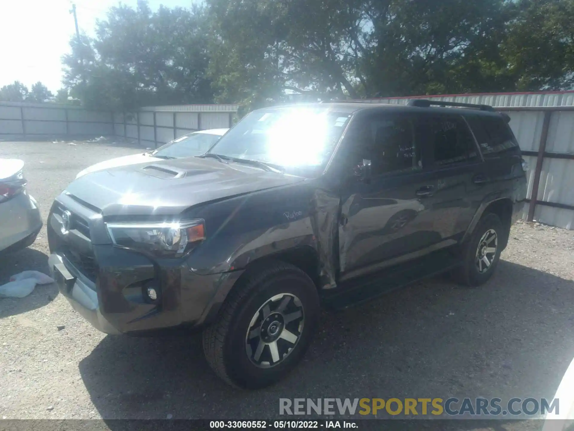 2 Photograph of a damaged car JTEPU5JR4N5983199 TOYOTA 4RUNNER 2022