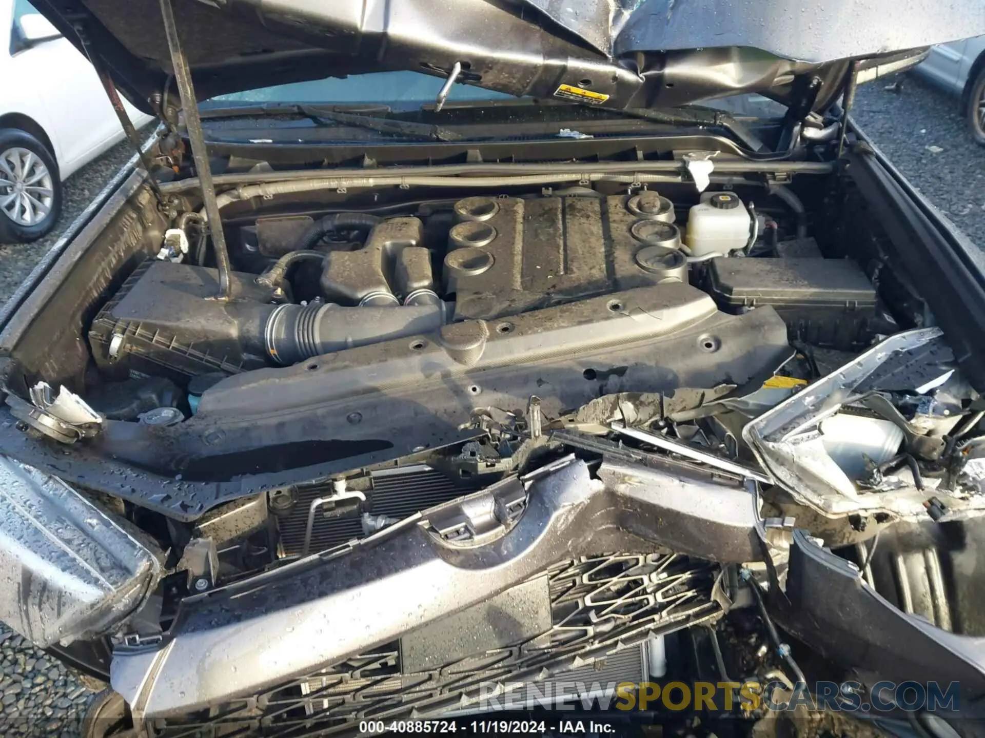 10 Photograph of a damaged car JTEPU5JR4N6082697 TOYOTA 4RUNNER 2022