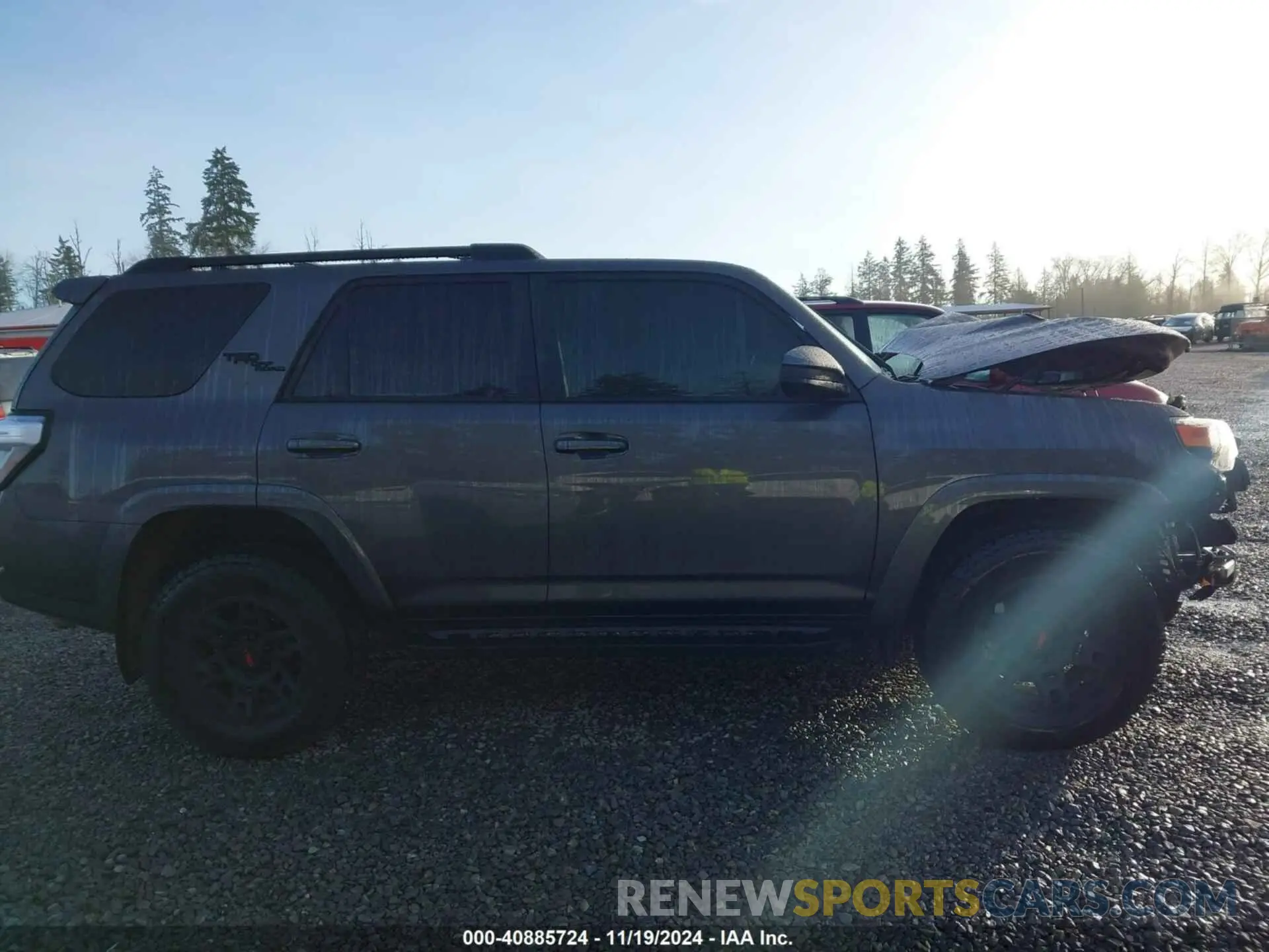 14 Photograph of a damaged car JTEPU5JR4N6082697 TOYOTA 4RUNNER 2022