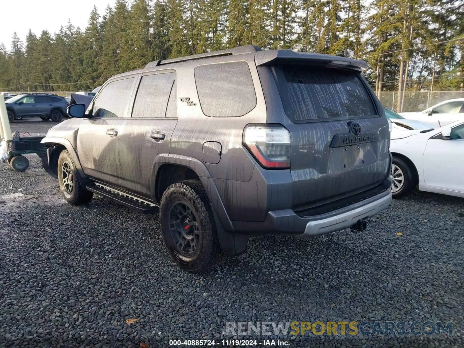 3 Photograph of a damaged car JTEPU5JR4N6082697 TOYOTA 4RUNNER 2022
