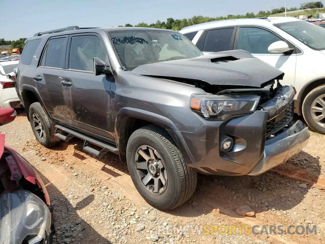 4 Photograph of a damaged car JTEPU5JR7N6017701 TOYOTA 4RUNNER 2022