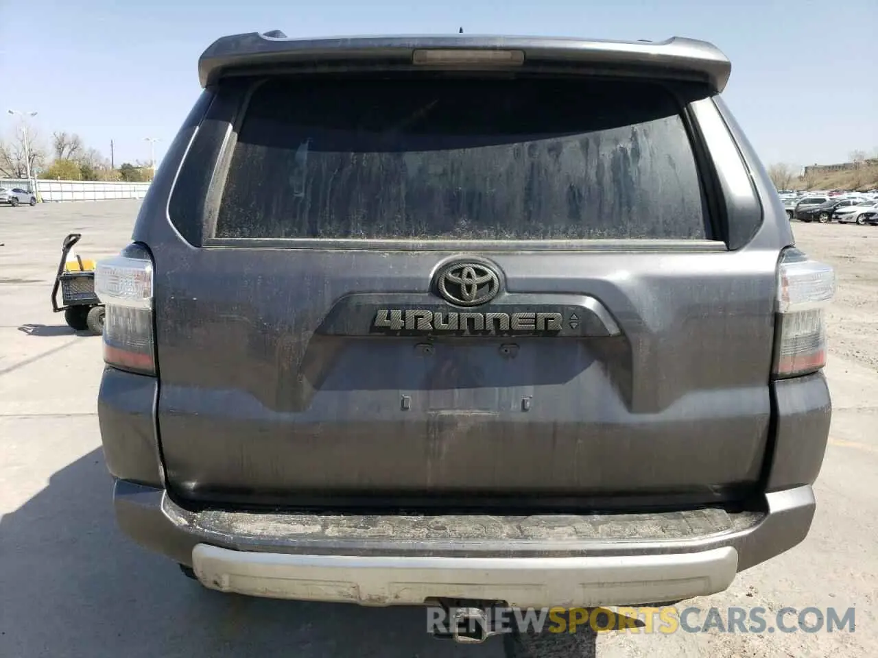 6 Photograph of a damaged car JTEPU5JR8N6007193 TOYOTA 4RUNNER 2022
