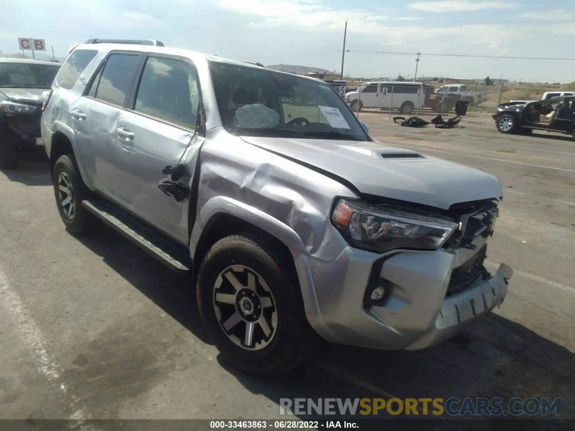 1 Photograph of a damaged car JTEPU5JR9N6005498 TOYOTA 4RUNNER 2022