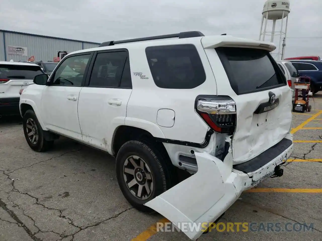 2 Photograph of a damaged car JTEPU5JRXN6019197 TOYOTA 4RUNNER 2022