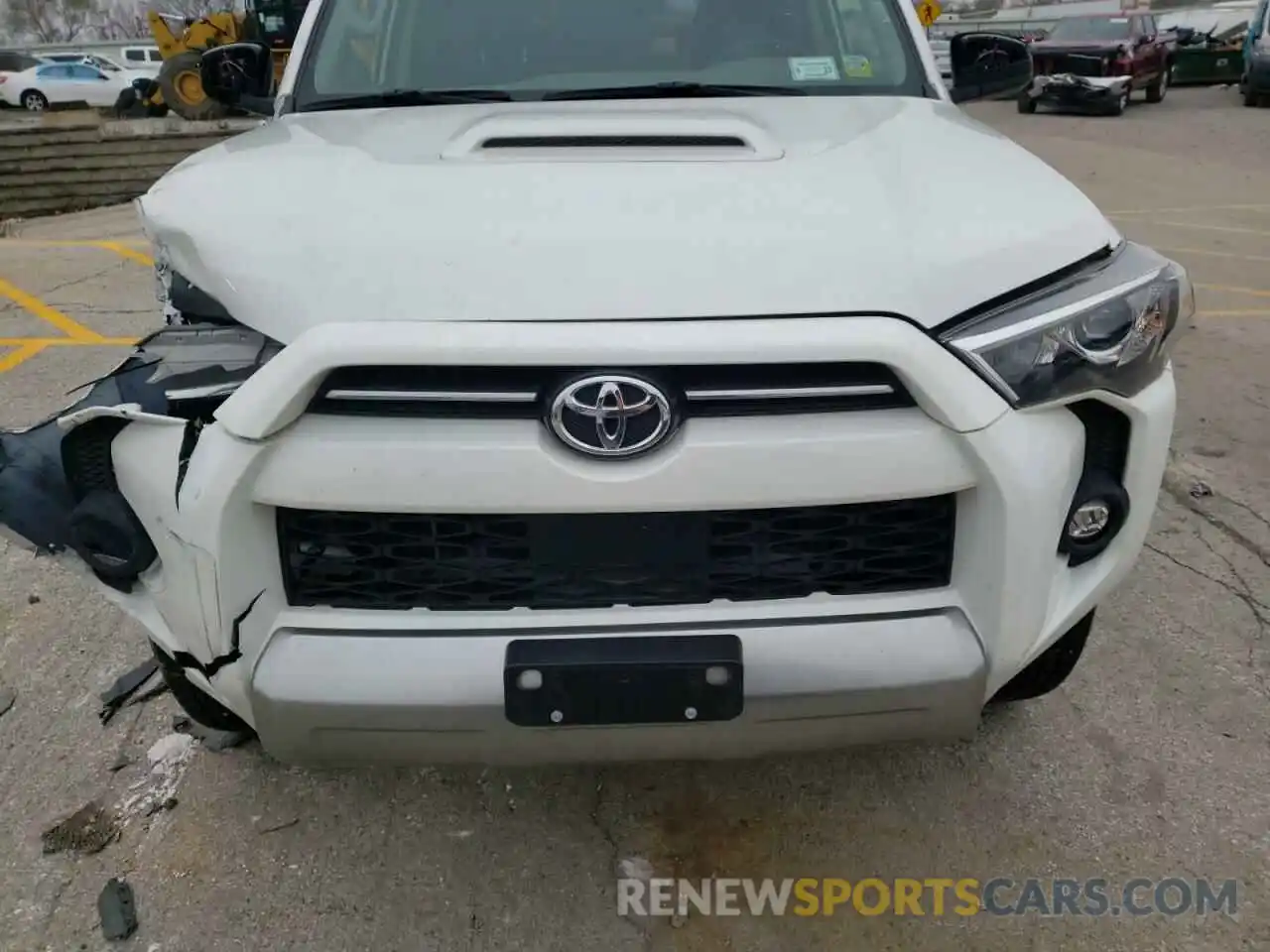 5 Photograph of a damaged car JTEPU5JRXN6019197 TOYOTA 4RUNNER 2022