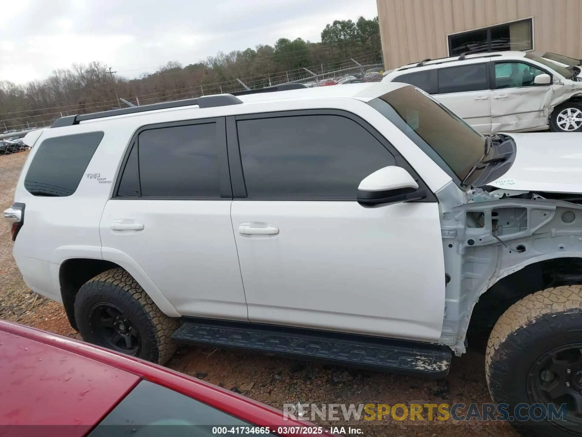 14 Photograph of a damaged car JTEPU5JRXN6042348 TOYOTA 4RUNNER 2022