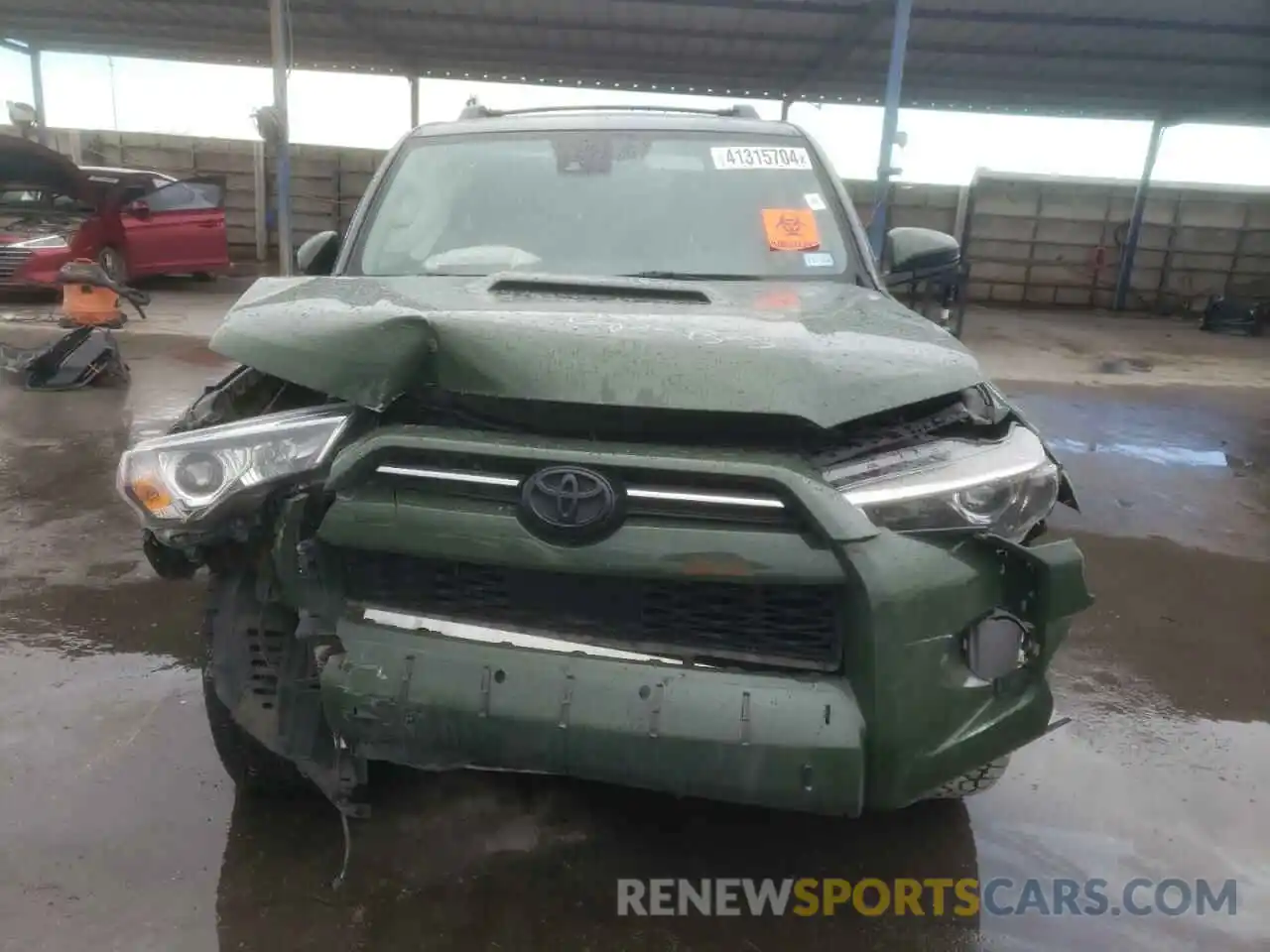 5 Photograph of a damaged car JTERU5JR0N5994581 TOYOTA 4RUNNER 2022