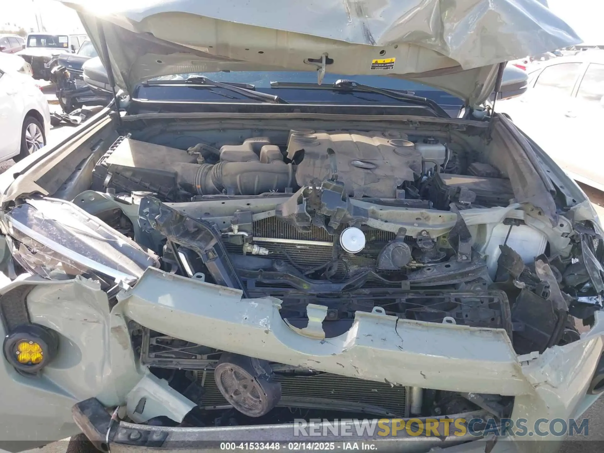 10 Photograph of a damaged car JTERU5JR1N5997716 TOYOTA 4RUNNER 2022