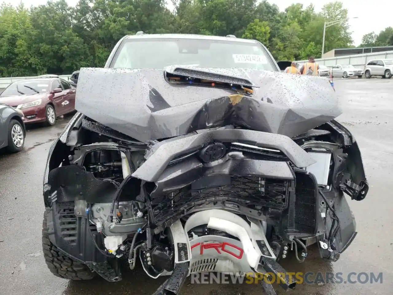 7 Photograph of a damaged car JTERU5JR1N6027763 TOYOTA 4RUNNER 2022