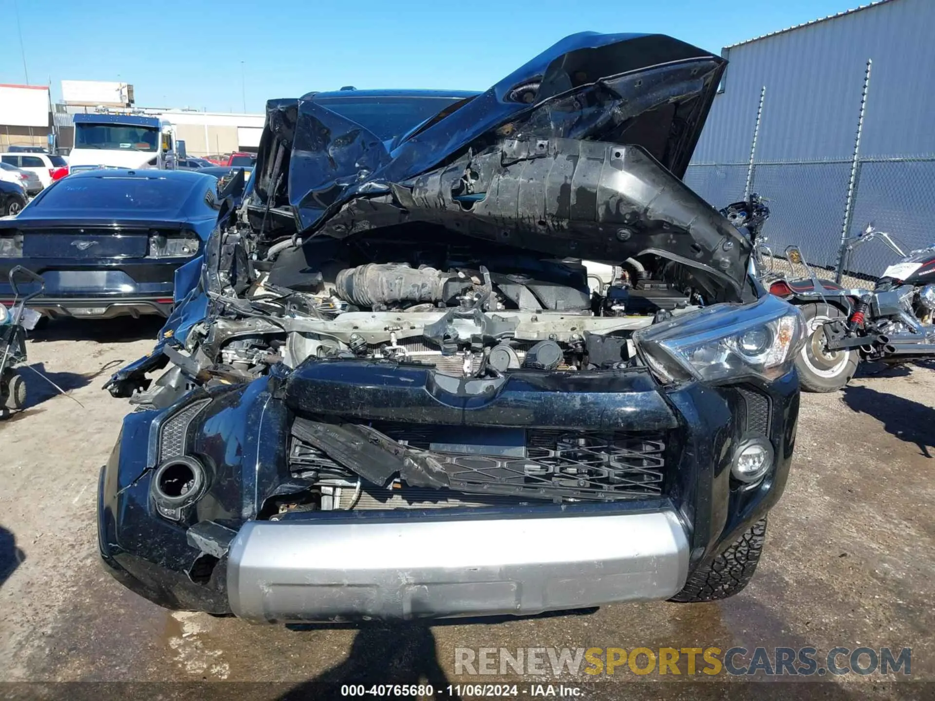 12 Photograph of a damaged car JTERU5JR1N6043333 TOYOTA 4RUNNER 2022