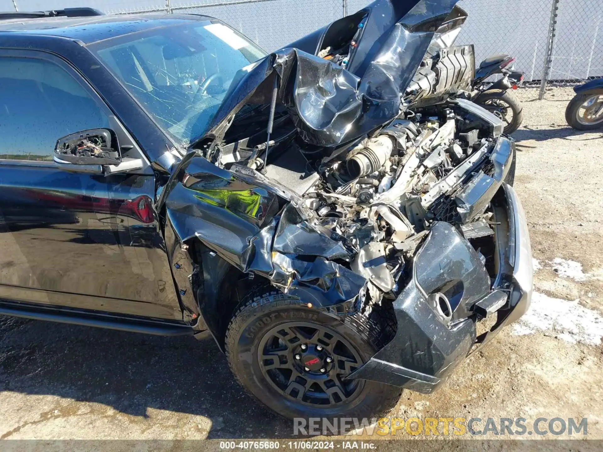 6 Photograph of a damaged car JTERU5JR1N6043333 TOYOTA 4RUNNER 2022