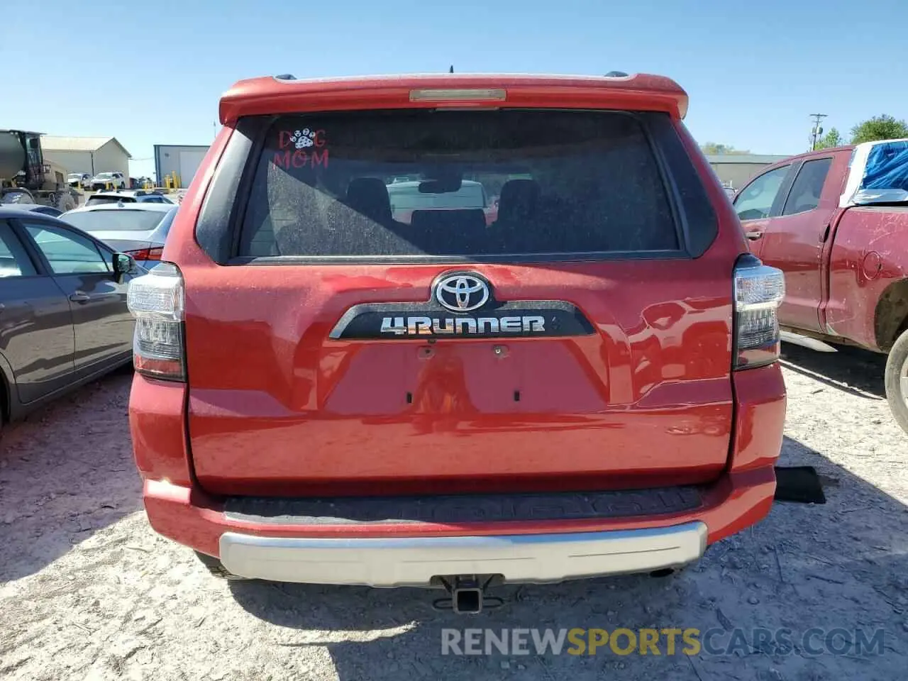 6 Photograph of a damaged car JTERU5JR2N6079466 TOYOTA 4RUNNER 2022
