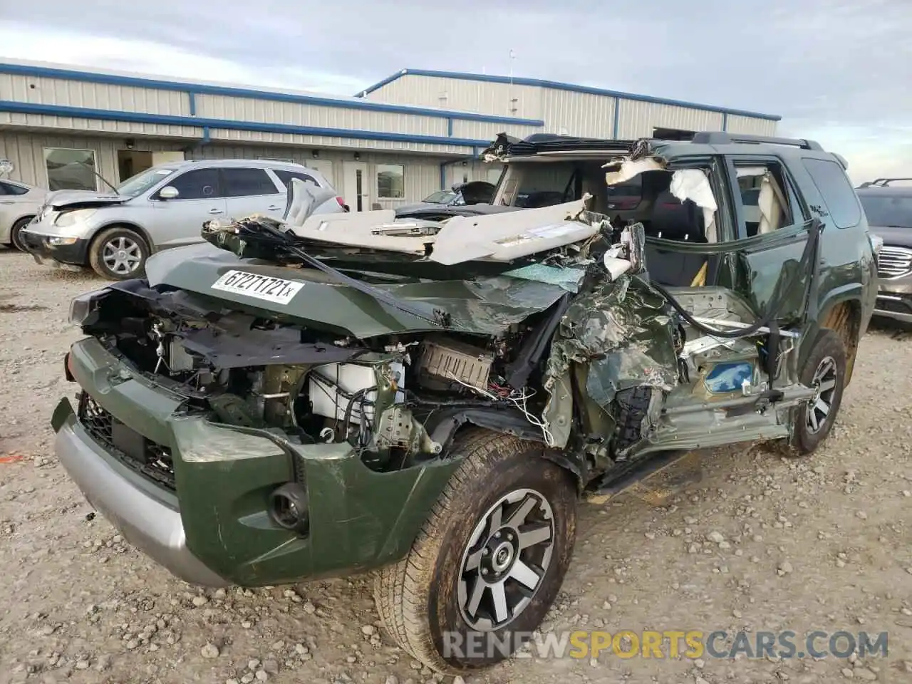 2 Photograph of a damaged car JTERU5JR3N5972266 TOYOTA 4RUNNER 2022