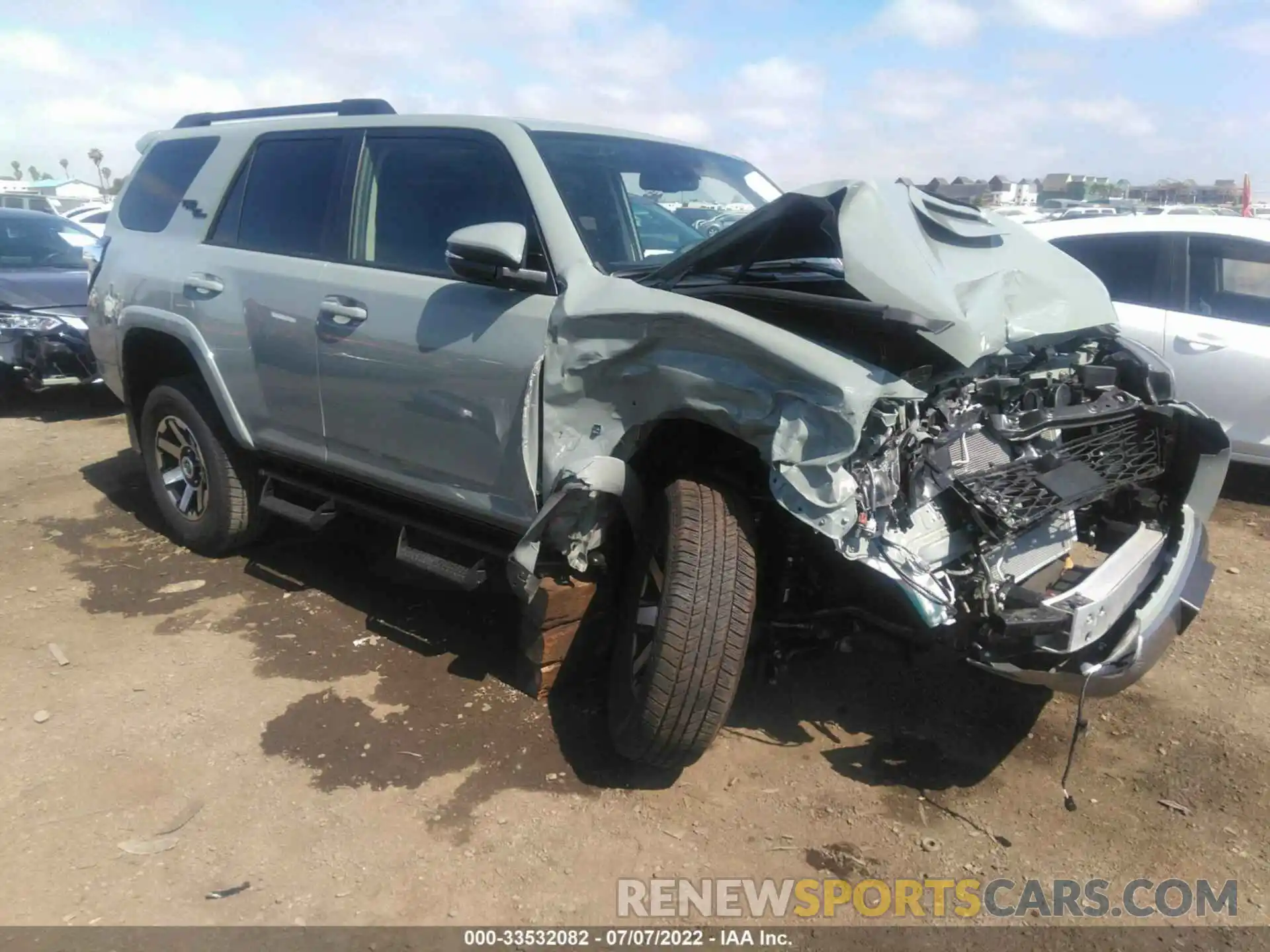 1 Photograph of a damaged car JTERU5JR4N6045870 TOYOTA 4RUNNER 2022