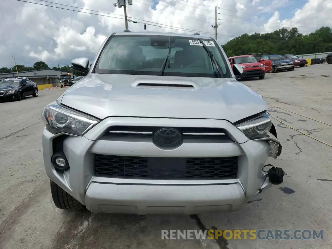 5 Photograph of a damaged car JTERU5JR5N5983575 TOYOTA 4RUNNER 2022
