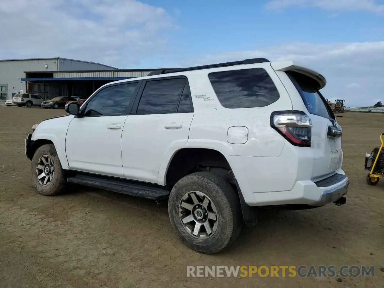 2 Photograph of a damaged car JTERU5JR5N6011503 TOYOTA 4RUNNER 2022