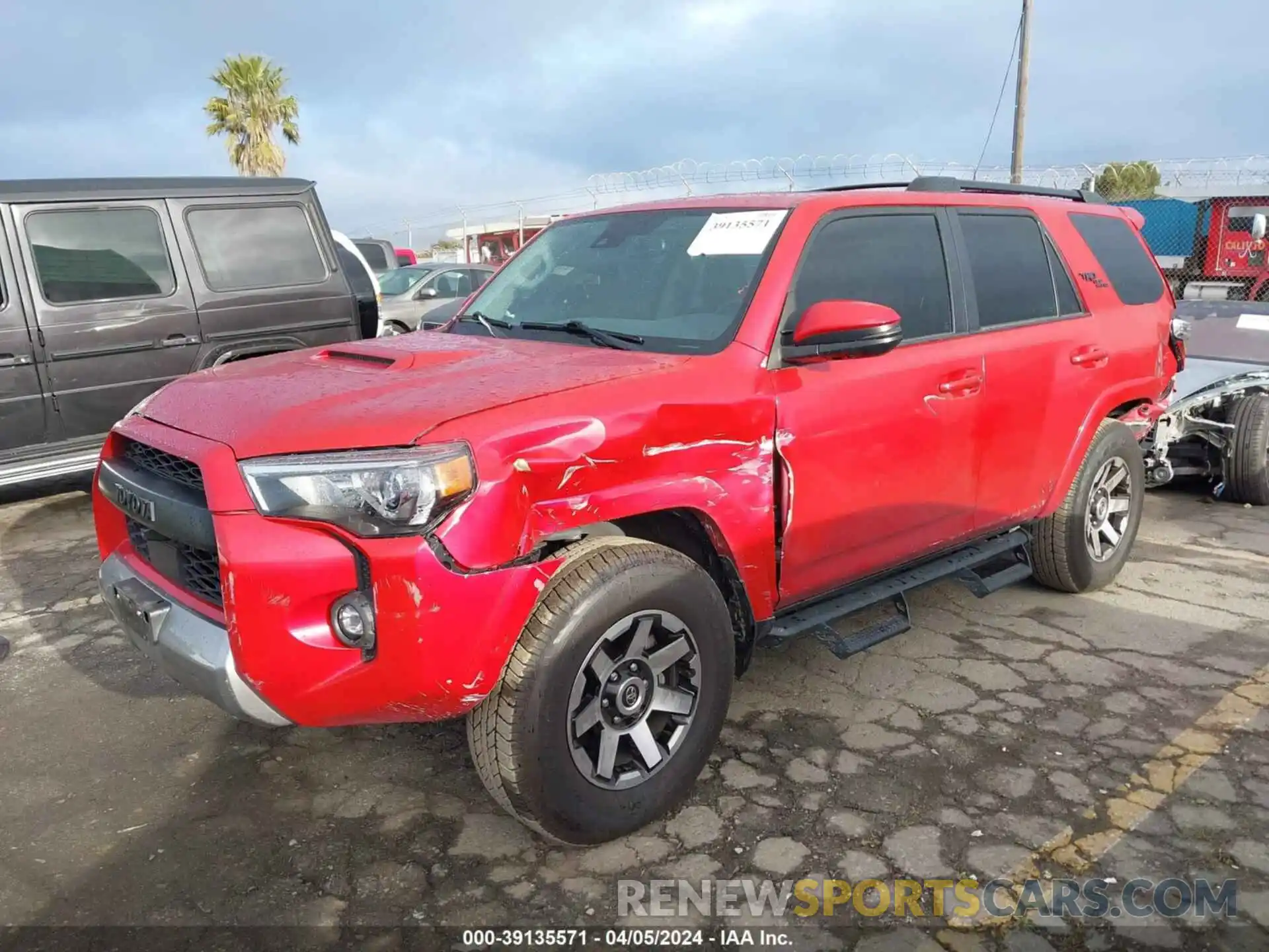 2 Photograph of a damaged car JTERU5JR5N6020489 TOYOTA 4RUNNER 2022