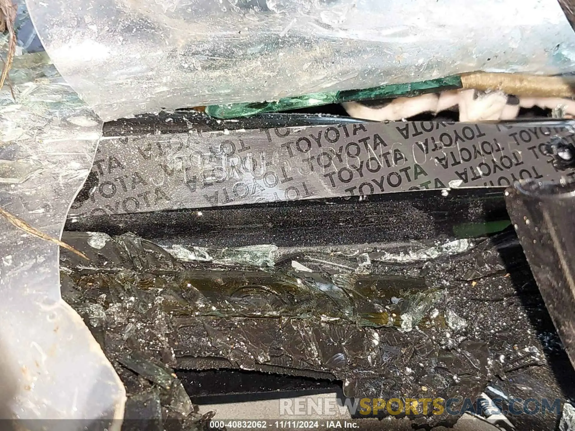 9 Photograph of a damaged car JTERU5JR6N6031405 TOYOTA 4RUNNER 2022