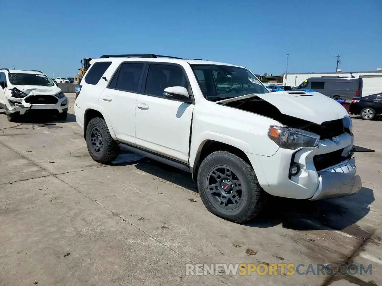 4 Photograph of a damaged car JTERU5JR9N5991422 TOYOTA 4RUNNER 2022