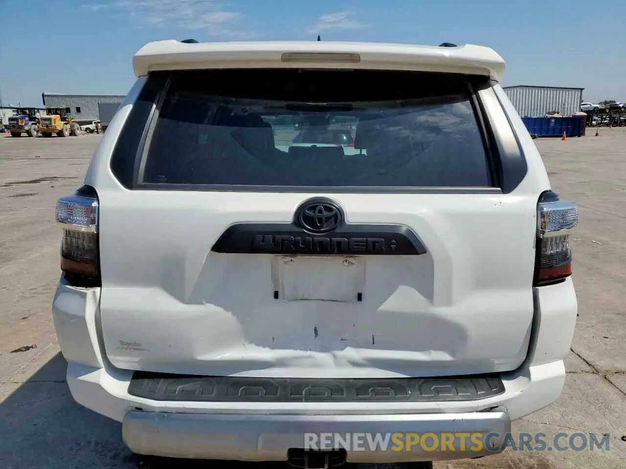 6 Photograph of a damaged car JTERU5JR9N5991422 TOYOTA 4RUNNER 2022