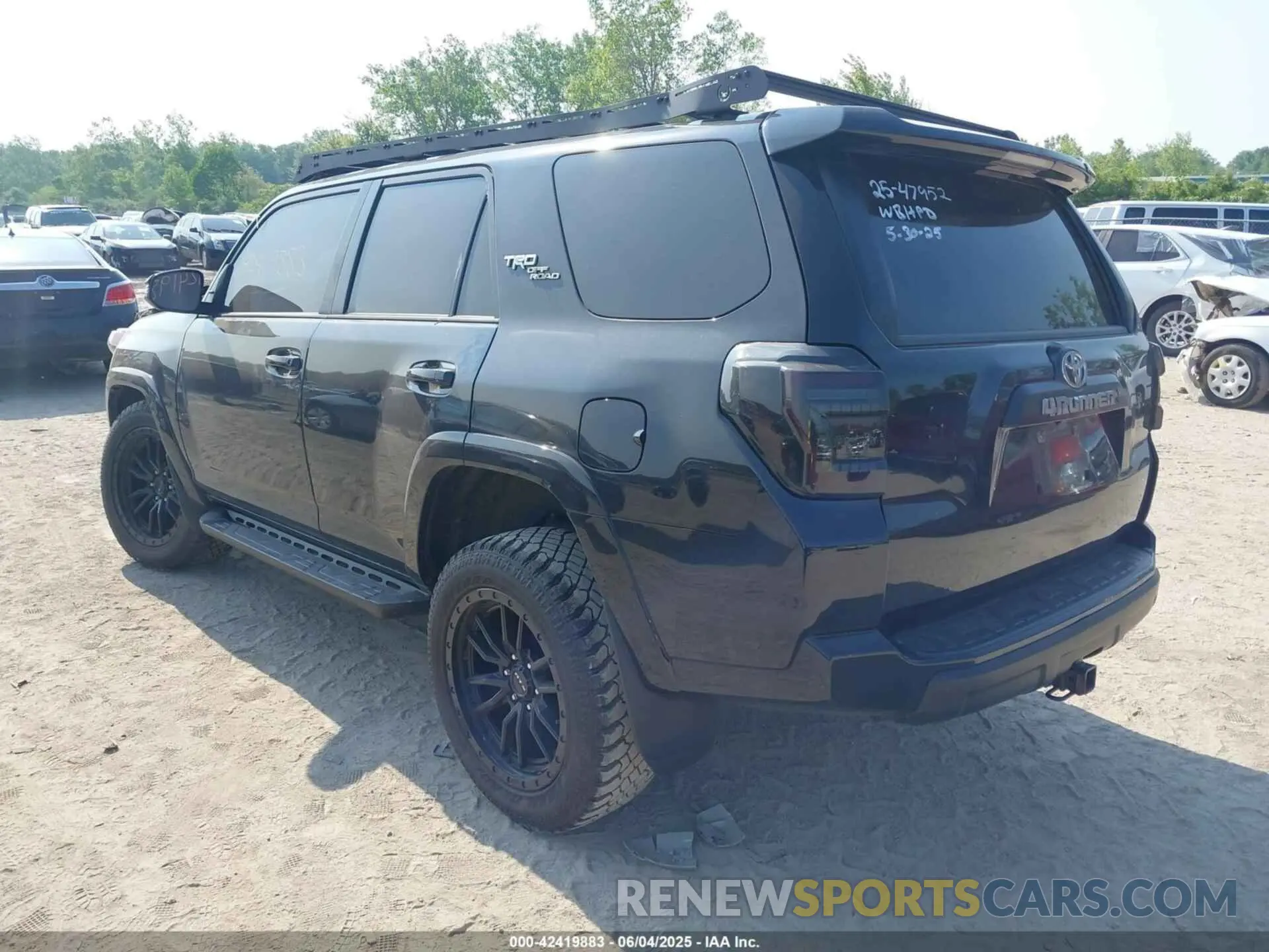 3 Photograph of a damaged car JTERU5JR9N6060896 TOYOTA 4RUNNER 2022