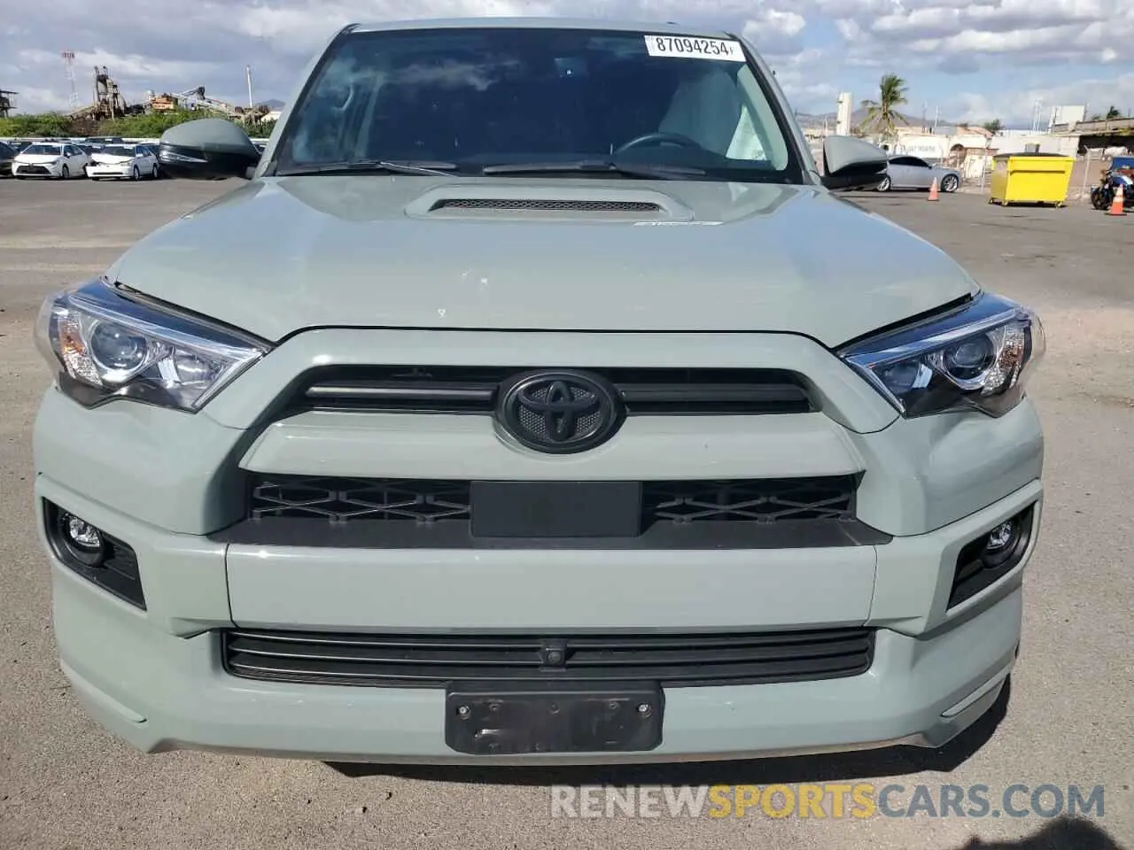 5 Photograph of a damaged car JTESU5JR0N5975322 TOYOTA 4RUNNER 2022