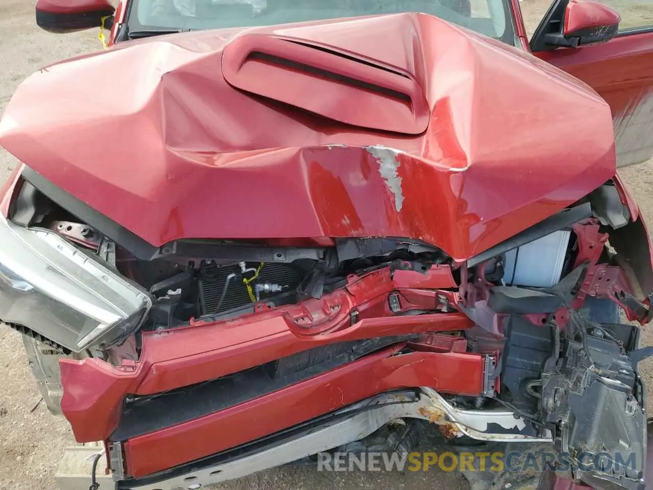 12 Photograph of a damaged car JTESU5JR1N6066340 TOYOTA 4RUNNER 2022