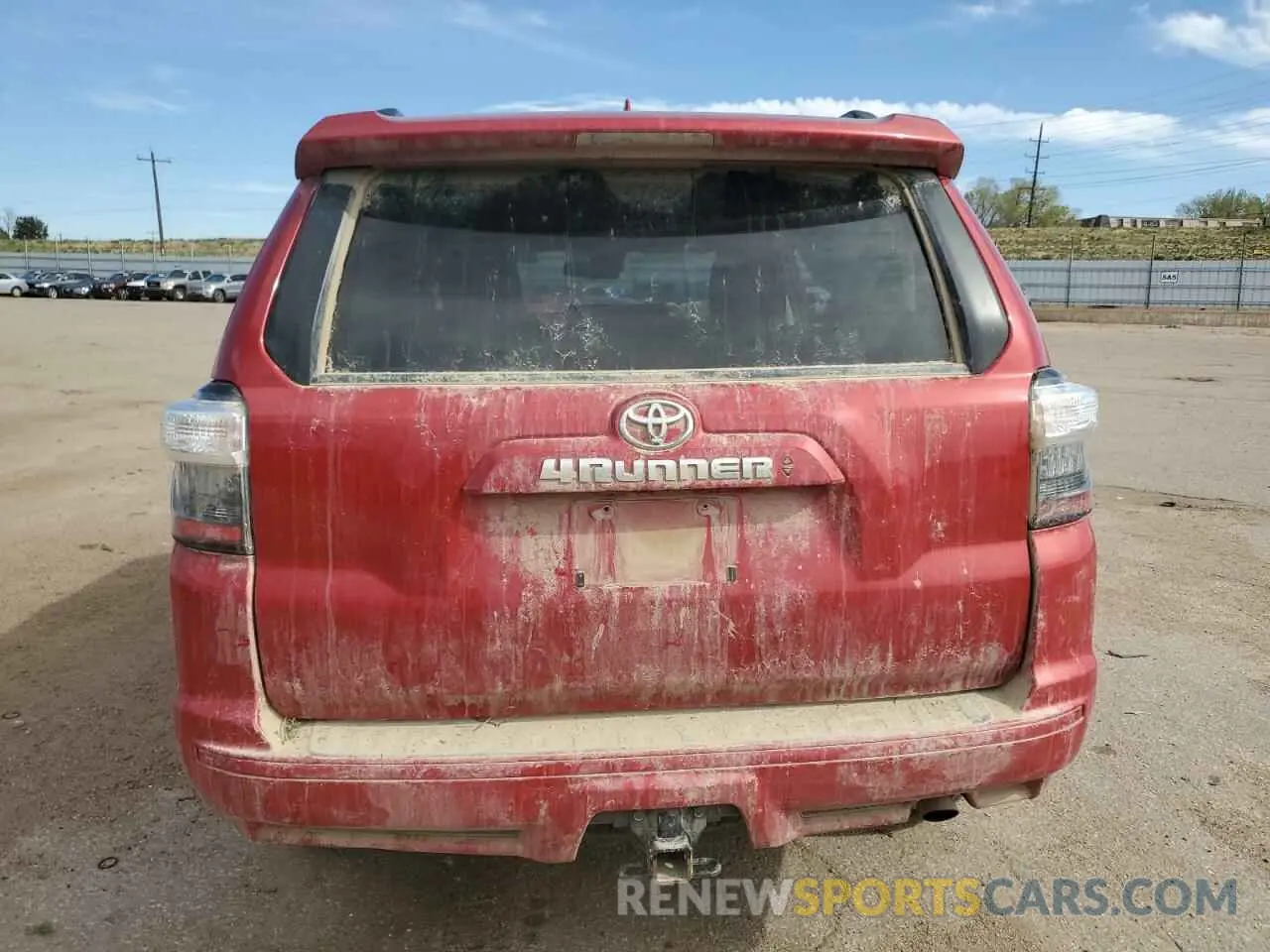 6 Photograph of a damaged car JTESU5JR1N6066340 TOYOTA 4RUNNER 2022