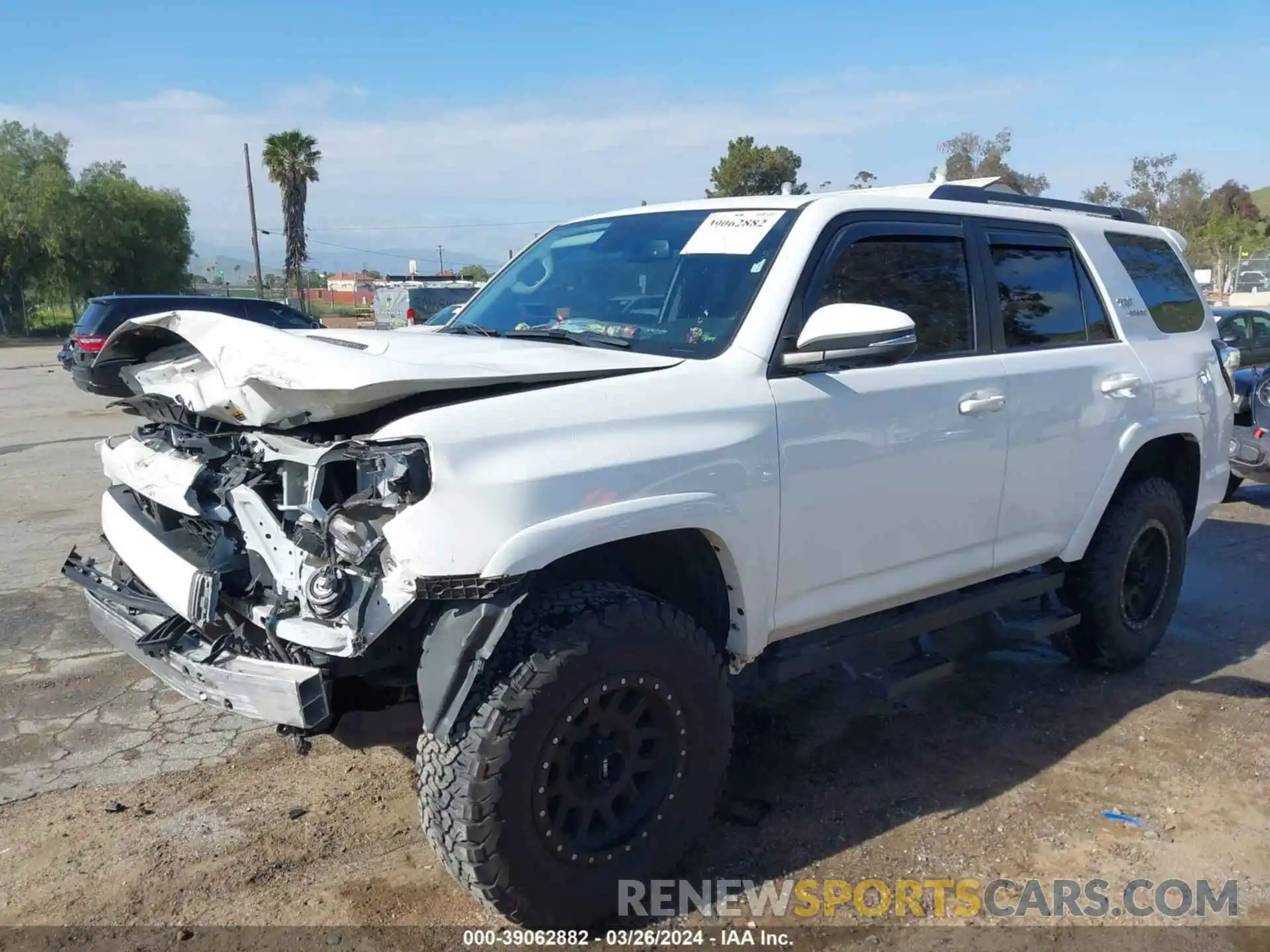 2 Photograph of a damaged car JTESU5JR2N5999931 TOYOTA 4RUNNER 2022