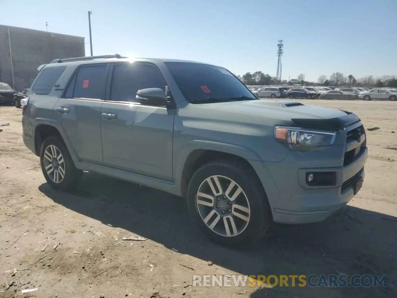 4 Photograph of a damaged car JTESU5JR2N6028017 TOYOTA 4RUNNER 2022