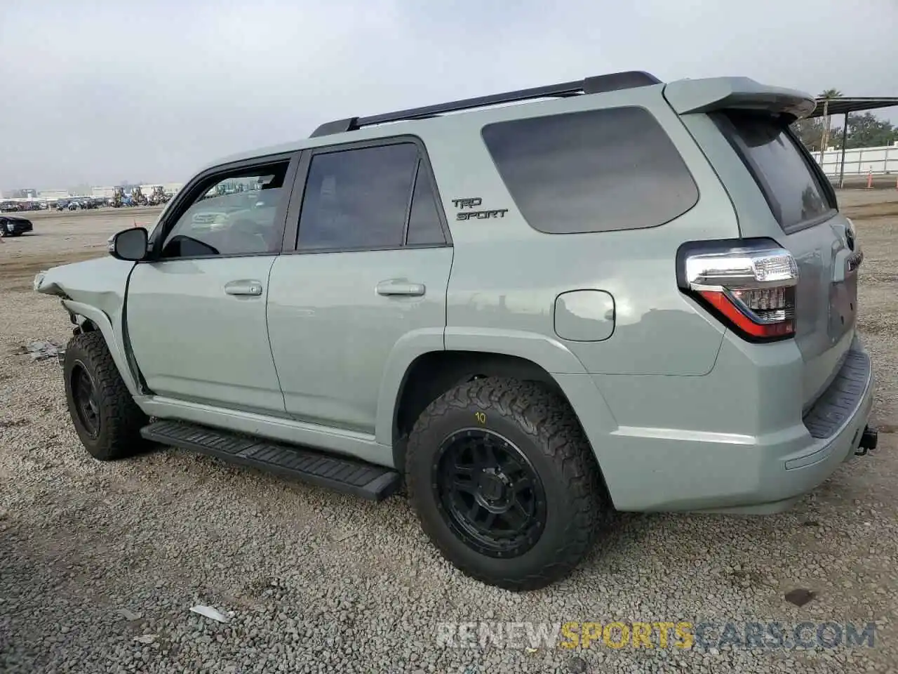 2 Photograph of a damaged car JTESU5JR2N6036148 TOYOTA 4RUNNER 2022