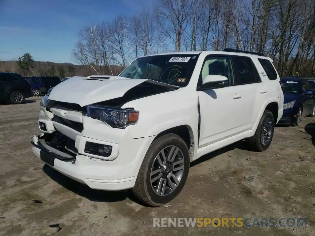 2 Photograph of a damaged car JTESU5JR4N5983231 TOYOTA 4RUNNER 2022