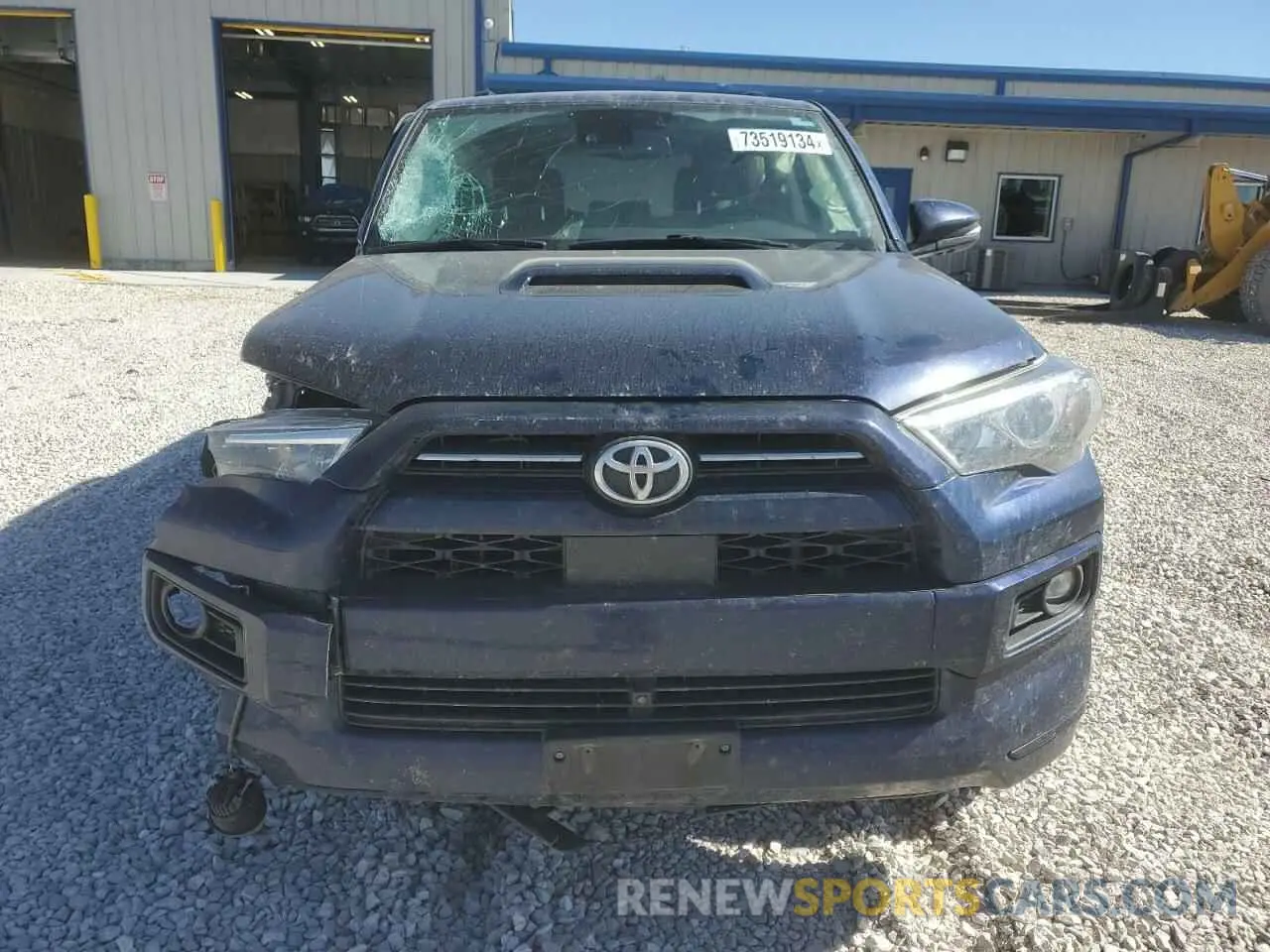 5 Photograph of a damaged car JTESU5JR5N5972982 TOYOTA 4RUNNER 2022